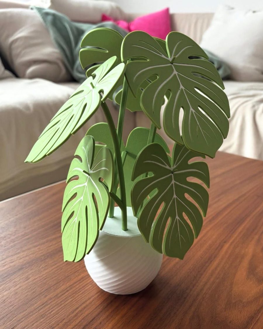 Vaso Monstera da Trust the Print com folhas que servem como bases para copos